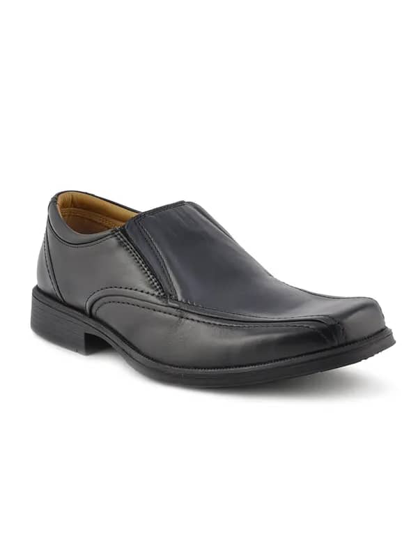 Clarks Men Hang Tough Leather Black Formal Shoes
