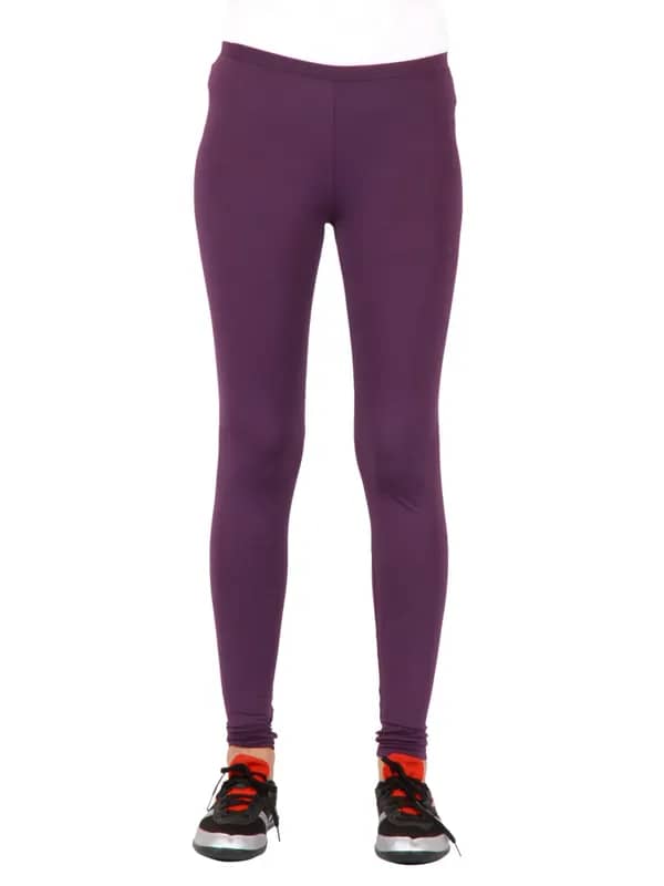 Scullers Women Solid Purple Leggings