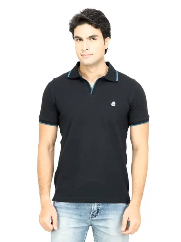 United Colors of Benetton Men Solid Black Tshirt