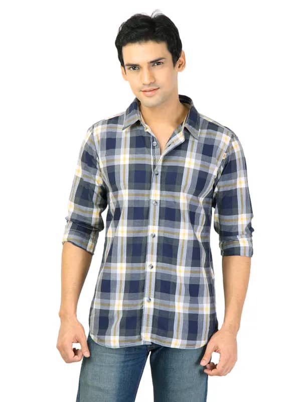 Basics Men Black Slim Fit Checked Shirt