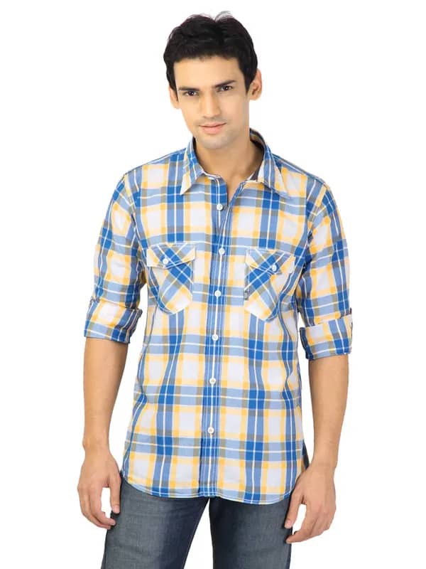 Basics Men Blue Slim Fit Checked Shirt