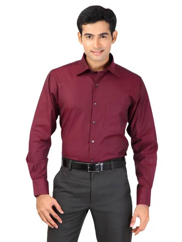 Genesis Men Solid Maroon Shirts
