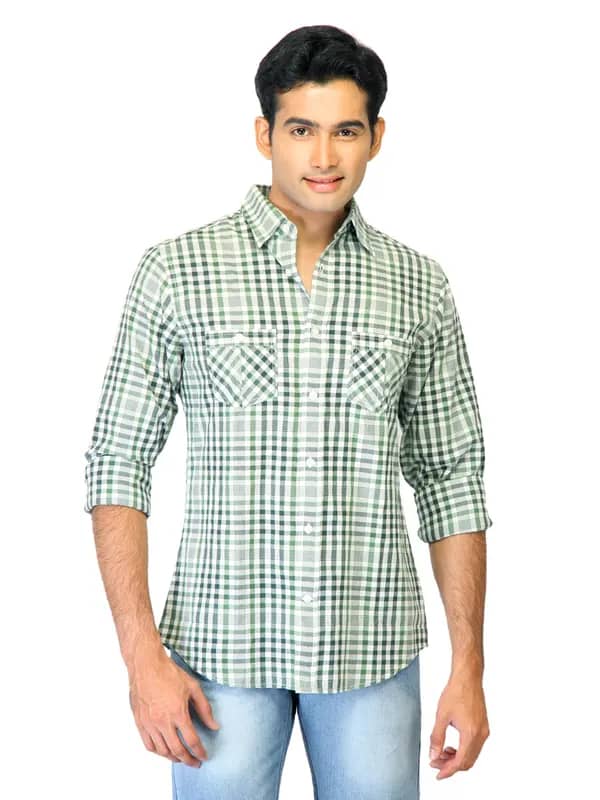 United Colors of Benetton Men Check Green Shirts