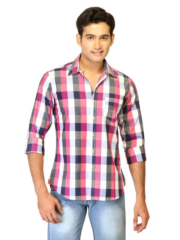 United Colors of Benetton Men Check Purple Shirts