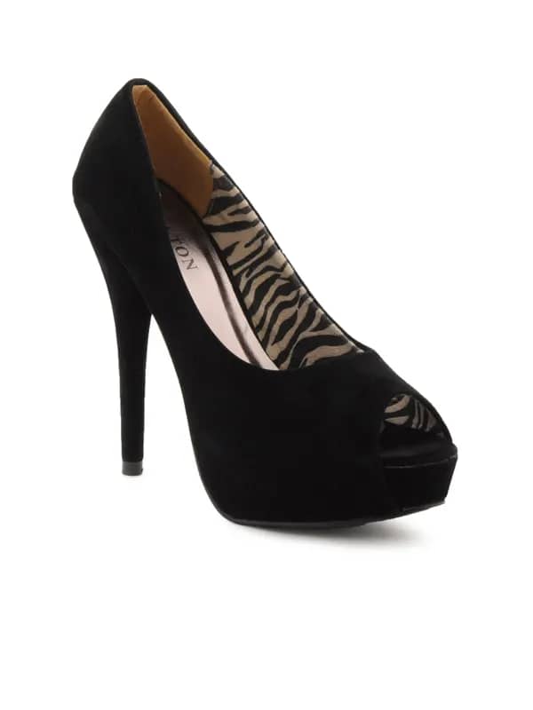 Carlton London Women Casual Black Casual Shoes