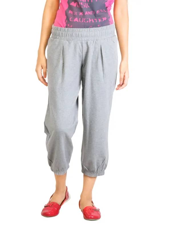 Puma Women Capri Sweat Grey Capris