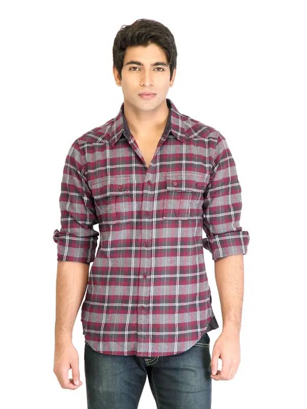 United Colors of Benetton Men Check Red Shirts