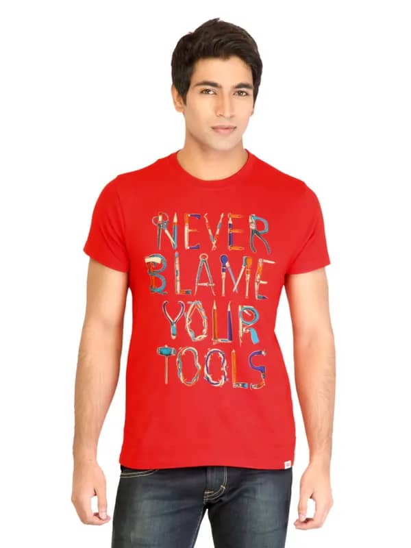 Levis Men Printed Red Tshirt