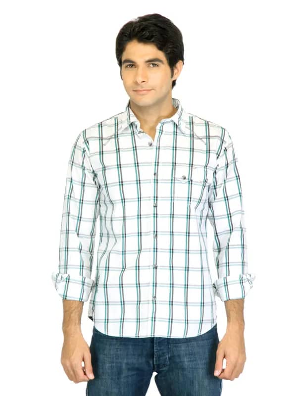 Basics Men White Slim Fit Checked Shirt
