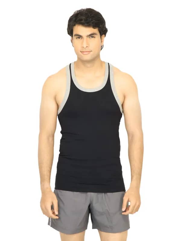 Undercolors of Benetton Men Racer Black Innerwear Vest
