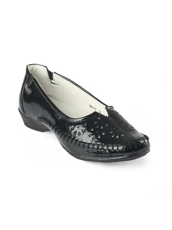 Catwalk Women Black Shoe