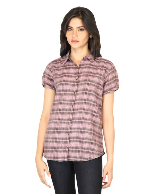 Levis Women Work Western Red Shirt