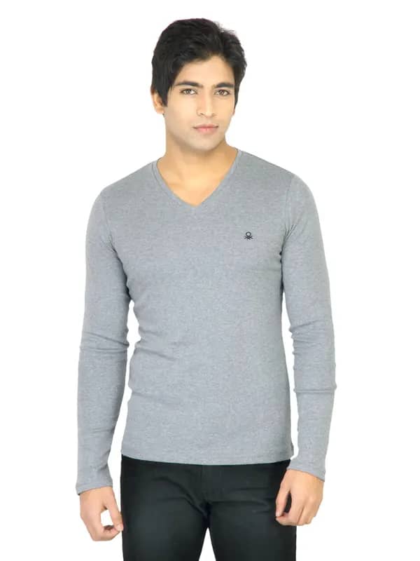 United Colors of Benetton Men Solid Grey TShirt