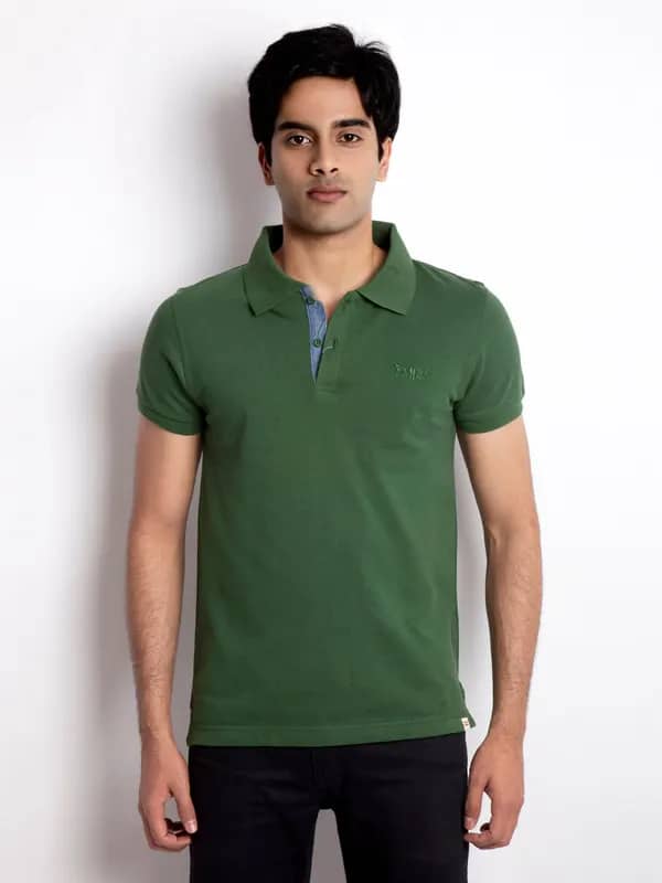 Levi's Men Solid Green Tshirt