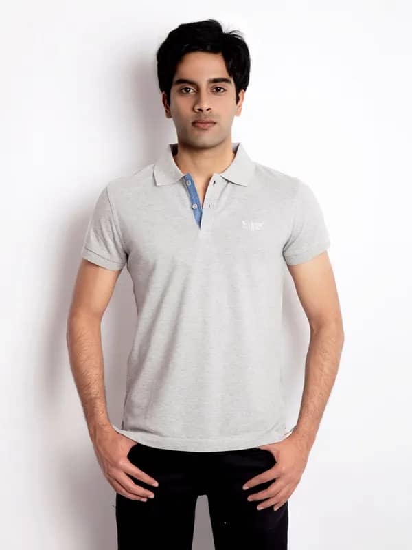 Levi's Men Solid Grey Tshirt