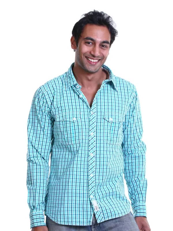 Basics Men Green Slim Fit Checked Shirt
