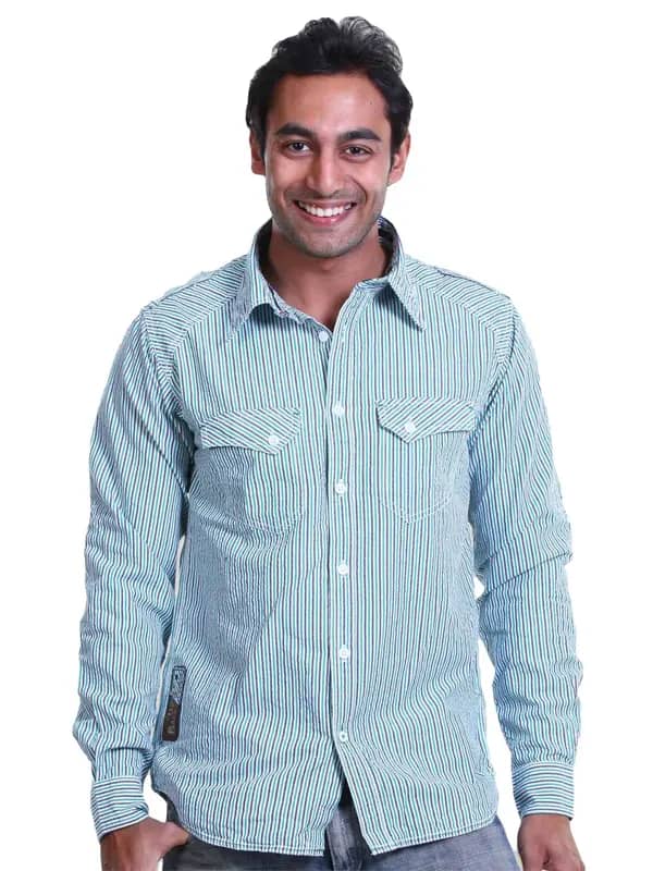 Basics Men Green & White Slim Fit Shirt
