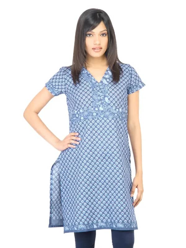 Vishudh Women Floral Printed Blue Kurta