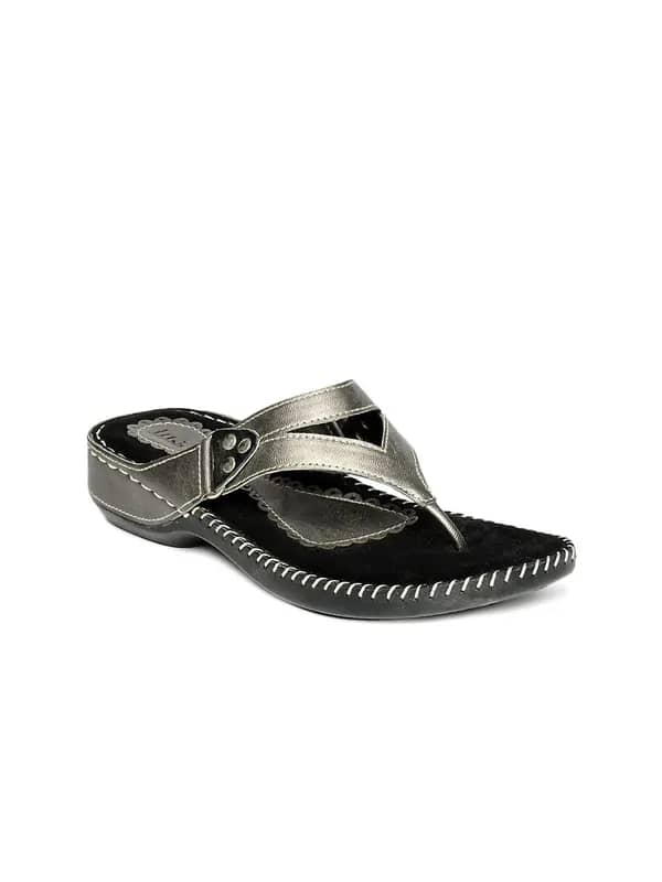 Inc.5 Women Grey Flats