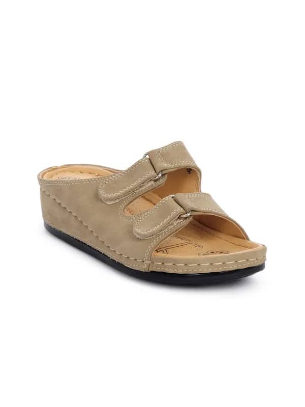 Catwalk Women Beige Sandals
