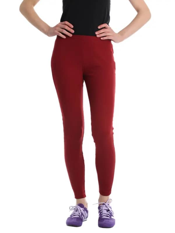 Urban Yoga Women Maroon Leggings