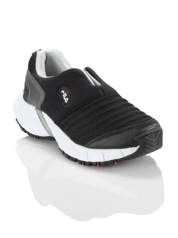 FILA Men Smash III Black Sports Shoes