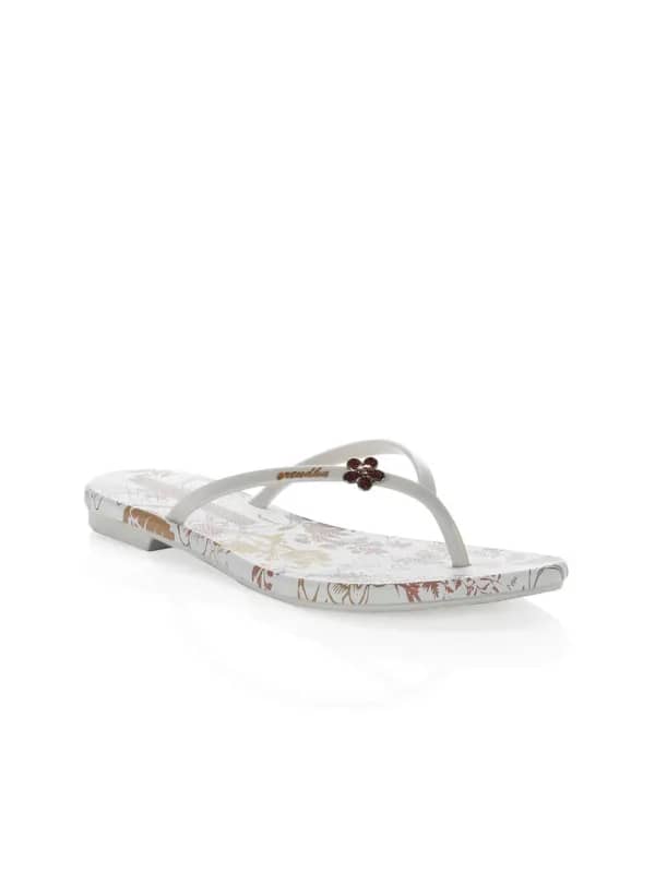 Grendha Women Ciaudia White Flats