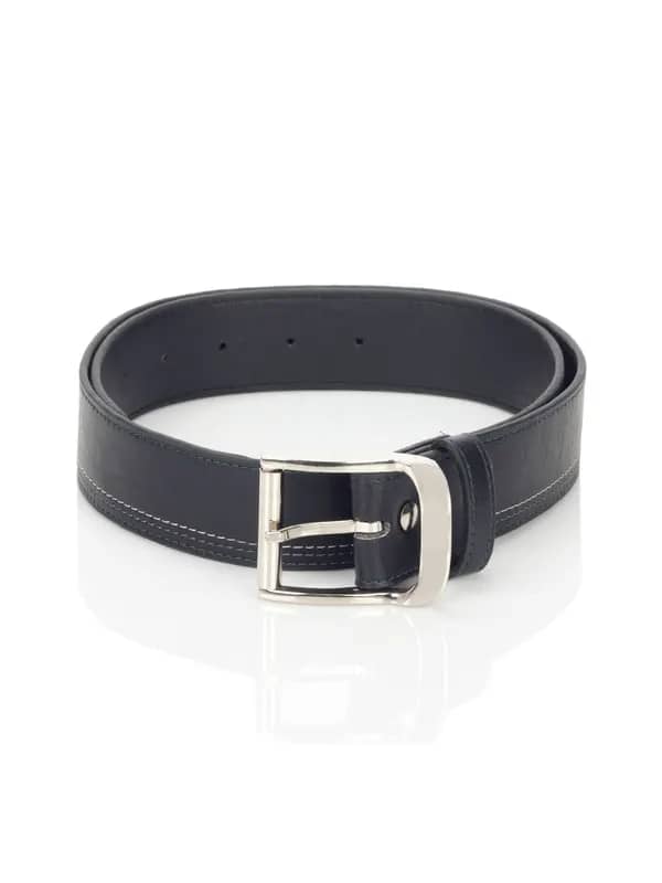 Baggit Women Capri Dum Navy Blue Belt