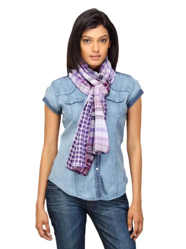 Femella Women Check Purple Scarf