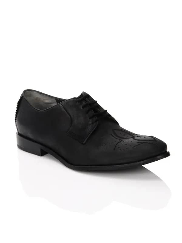 Enroute Men Black Formal Shoes