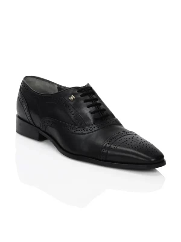 Enroute Men Black Formal Shoes