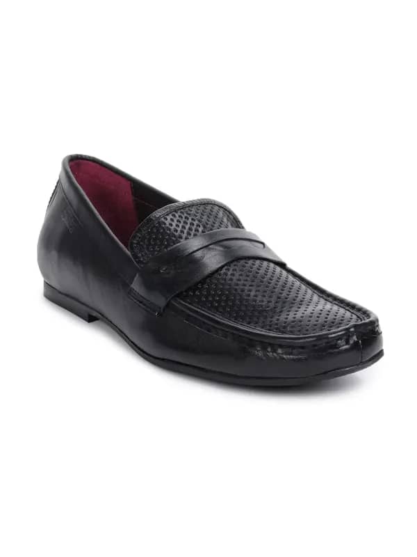 Arrow Men Black Shoes