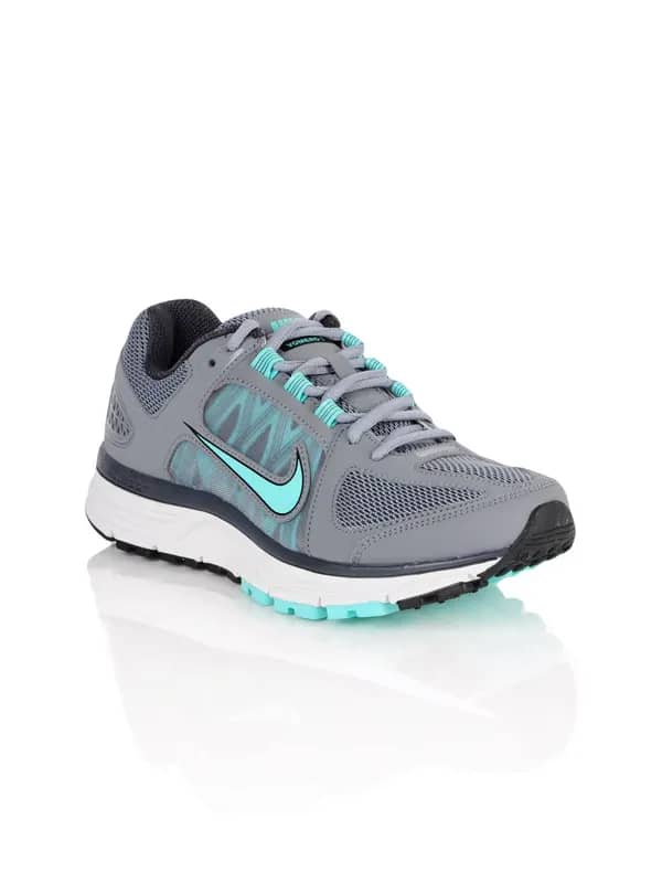 Nike Women Zoom Vomero Grey Sports Shoes