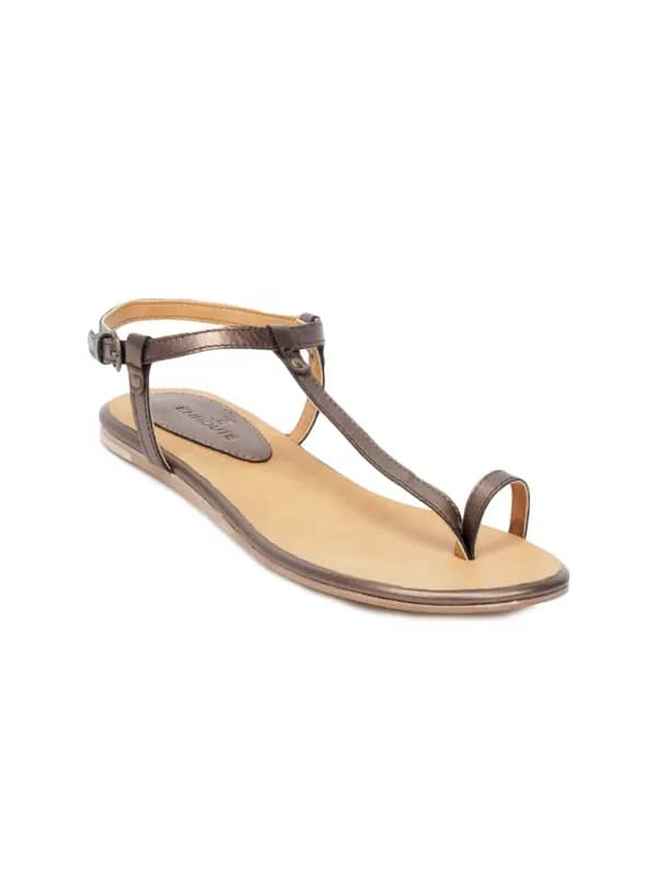 Enroute Women Bronze Flats