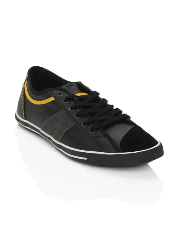 Spinn Men Black Elevate Shoes