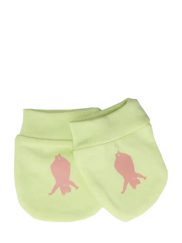 Madagascar 3 Infant Girls Light Green Mittens