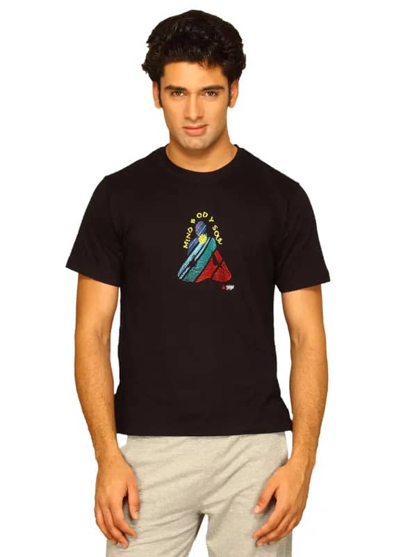 Urban Yoga Men's Mind Body Soul Black T-shirt