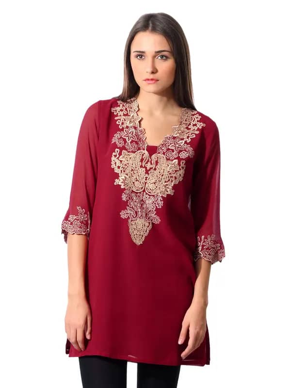 Aneri Women Red Kurta