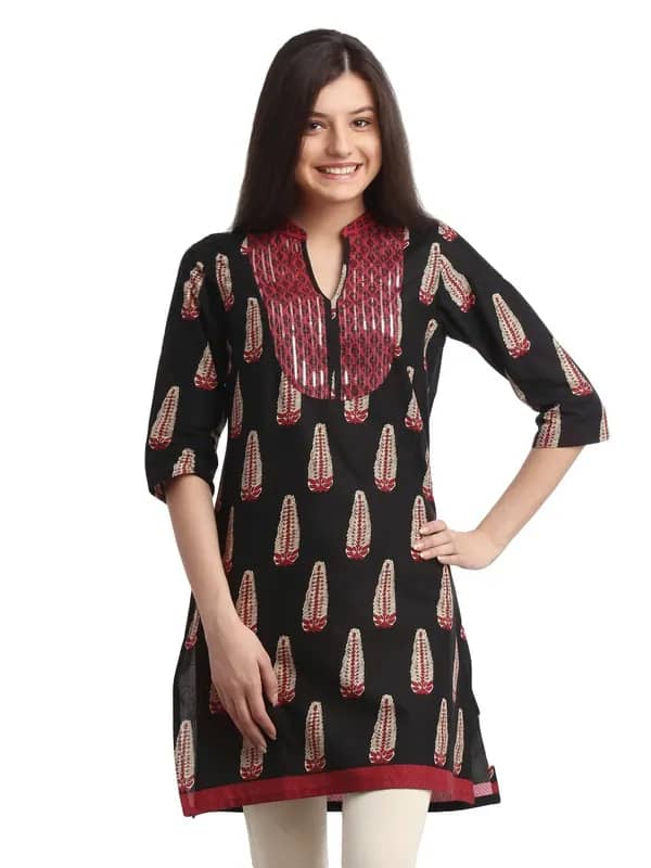 Aurelia Women Black Kurta
