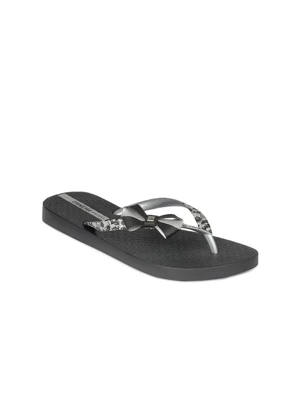 iPanema Women Silver Flip Flops