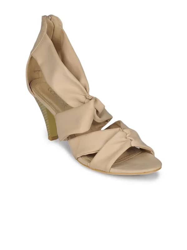 Catwalk Women Beige Heels