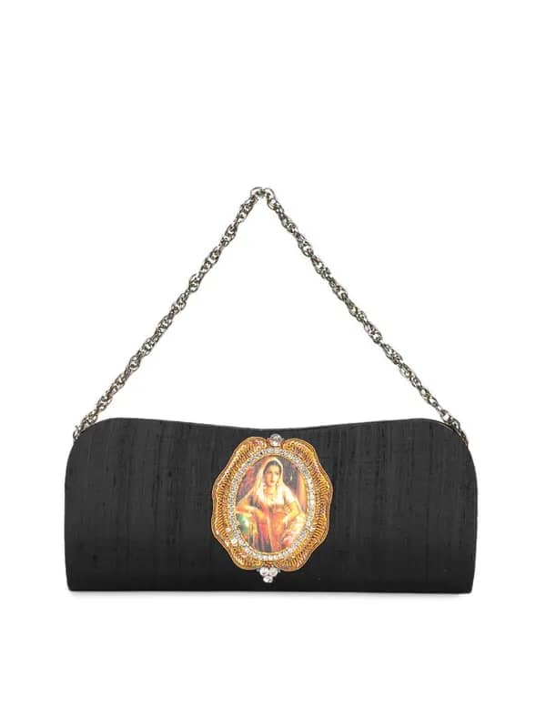 Rocia Women Black Clutch