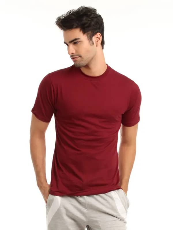 Hanes Men Red T-shirt