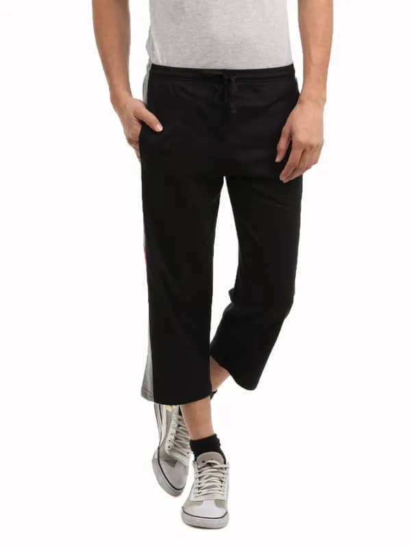 Hanes Men Black Panelled 3/4th Pants