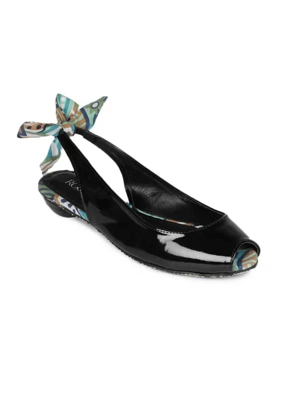 Rocia Women Black Flats