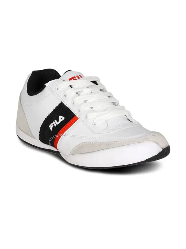 Fila Men White Ample Shoes