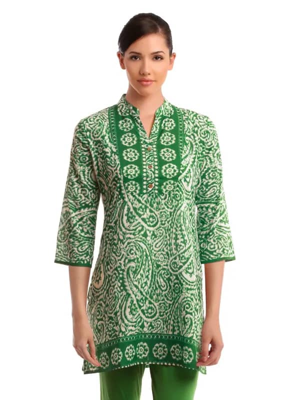 Ayaany Women Green Kurti