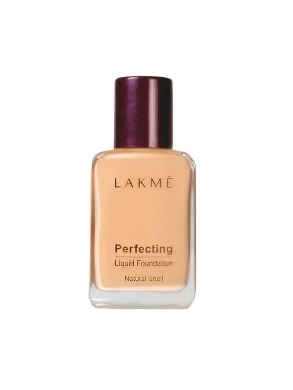 Lakme Perfecting Natural Pearl Liquid Foundation