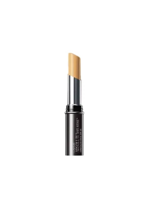 Lakme Absolute White Intense Medium to Dark Concealer