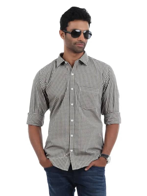 Peter England Men Brown Check Shirt